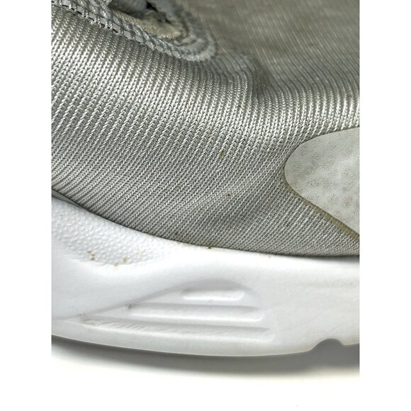 Nike Air Huarache City Move Pure Platinum wo’s 7.5 AO3172-003 - Picture 12 of 16